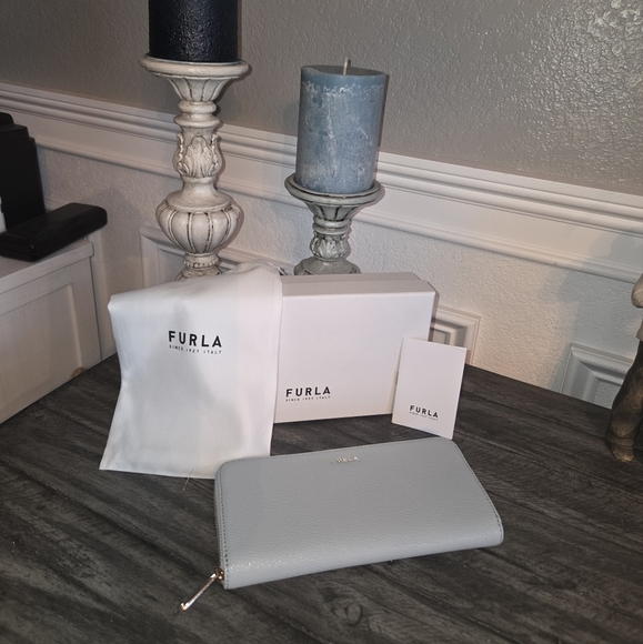 Furla Light Powder Blue Leather Wallet Full Inclusion NWT - Picture 1 of 4